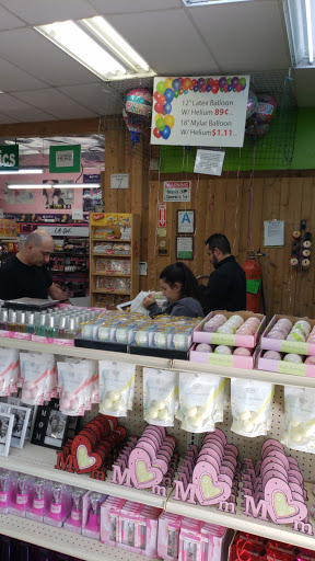 Dollar Store «Dollar King LC», reviews and photos, 3433 Foothill Blvd, La Crescenta, CA 91214, USA