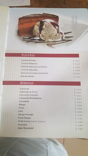 Salerno Pizzería & Restaurante - photo 1