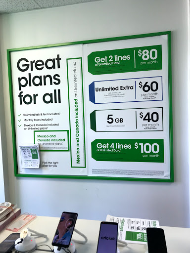 Cell Phone Store «Cricket Wireless Authorized Retailer», reviews and photos, 208 North Ave, Mt Clemens, MI 48043, USA