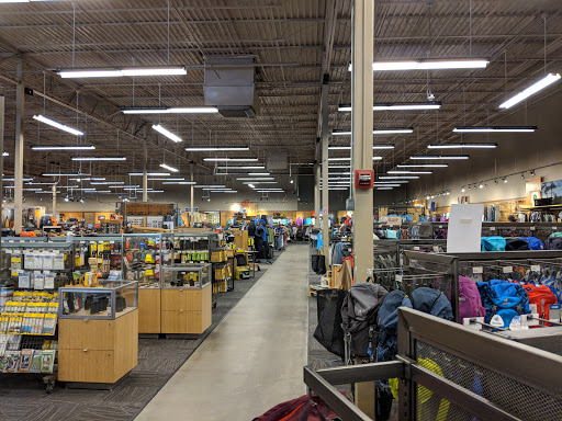 Camping Store «REI», reviews and photos, 1165 Perimeter Center W #200, Atlanta, GA 30338, USA