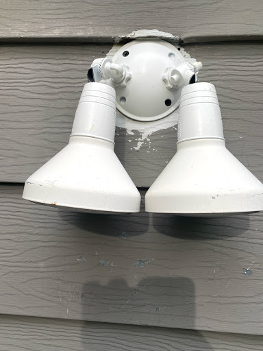 Roofing Contractor «Mr. Roof of Cincinnati», reviews and photos, 520 Commercial Dr, Fairfield, OH 45014, USA