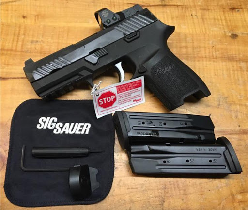 Gun Shop «Kentucky Windage», reviews and photos, 92 Grapevine Hwy #90, Hurst, TX 76054, USA