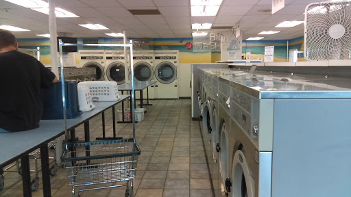 Laundromat «Midway Coin Laundry», reviews and photos, 3185 Midway Dr, San Diego, CA 92110, USA