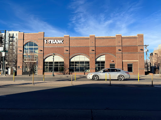 Bank «FirstBank», reviews and photos