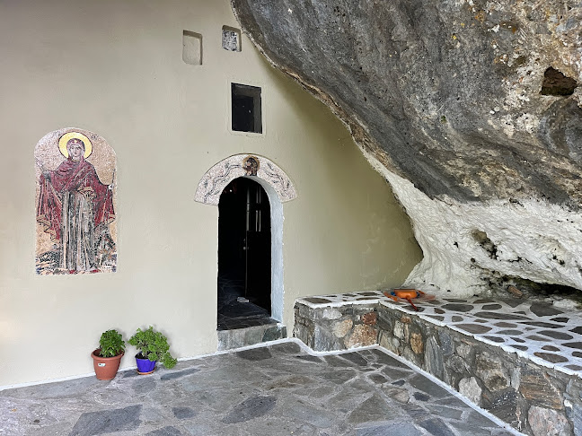 Εκκλησία "Παναγια Του Βράχου"