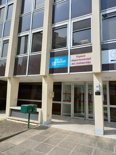 Espace départemental des Solidarités à Gentilly