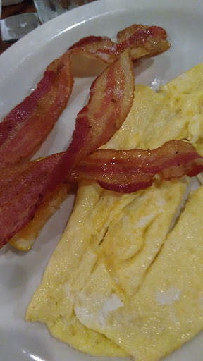 American Restaurant «Cracker Barrel Old Country Store», reviews and photos, 260 Vaughan Ln, Pell City, AL 35125, USA