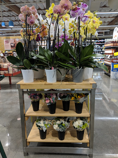 Grocery Store «Whole Foods Market», reviews and photos, 911 Soquel Ave, Santa Cruz, CA 95062, USA