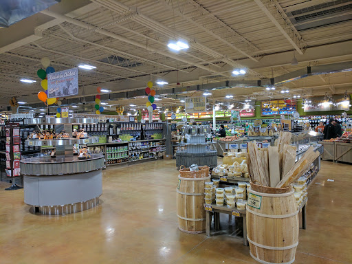 Grocery Store «Fresh Thyme Farmers Market - Mayfield Heights», reviews and photos, 1545 Golden Gate Plaza, Mayfield Heights, OH 44124, USA