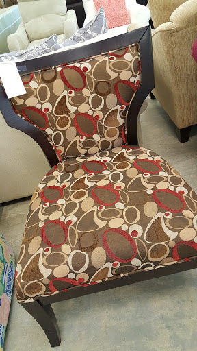 Used Furniture Store «Society of St. Vincent de Paul», reviews and photos, 1705 E Jericho Turnpike, Huntington, NY 11743, USA