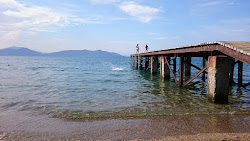 Foto di Neos Pirgos beach - luogo popolare tra gli intenditori del relax