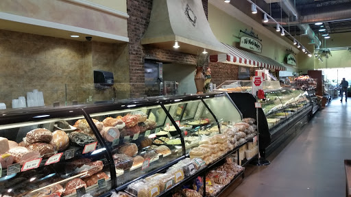 Grocery Store «Shop & Save Market», reviews and photos, 518 Metropolitan Way, Des Plaines, IL 60016, USA