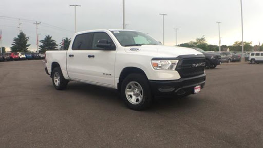 Car Dealer «Waconia Dodge Chrysler Jeep», reviews and photos, 905 Strong Dr, Waconia, MN 55387, USA