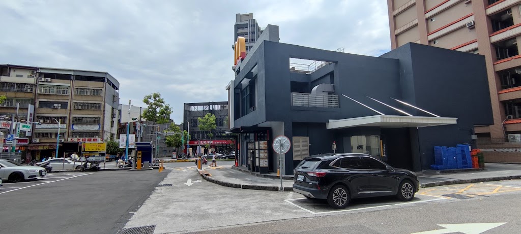 麥當勞-蘆洲三民餐廳 的照片