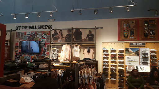 Shoe Store «Vans», reviews and photos, 9736 W Northern Ave, Peoria, AZ 85345, USA