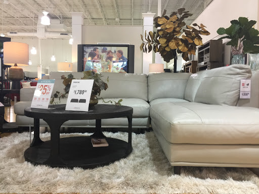 Furniture Store «American Signature Furniture», reviews and photos, 161 Brandon Town Center Dr, Brandon, FL 33511, USA