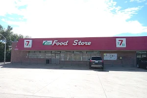 7 2 11 FOOD STORE image