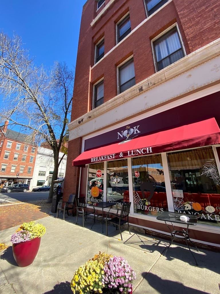 The Nook Breakfast & Lunch 03820