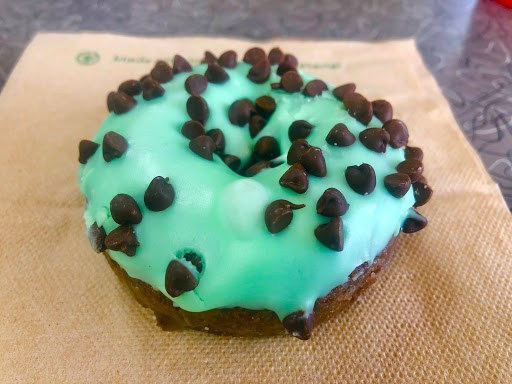 Donut Shop «Jupiter Donut Factory», reviews and photos, 141 Center St, Jupiter, FL 33458, USA