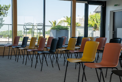 Live & Coworking : Location de bureaux ouverts & fermés, Salles de réunion & Espace événementiel à Saint-Herblain