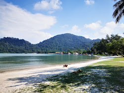 Teluk Dalam Beach'in fotoğrafı biraz temiz temizlik seviyesi ile
