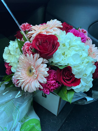 Florist «Ron & Alicia Robinson Florist», reviews and photos, 1610 S Grand Ave, Glendora, CA 91740, USA