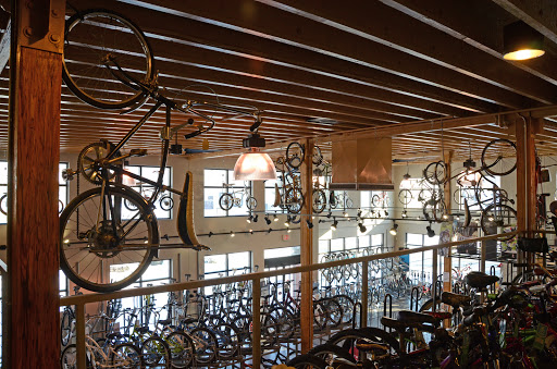 Bicycle Store «Madison & Davis Bicycle Shop», reviews and photos, 912 S 8th St, Quincy, IL 62301, USA