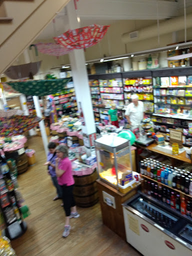 General Store «Mast General Store Hendersonville», reviews and photos, 527 N Main St, Hendersonville, NC 28792, USA