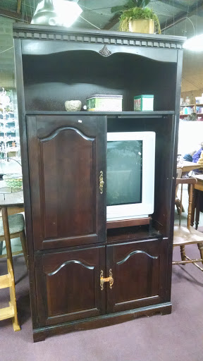 Thrift Store «Halo Bargain Center», reviews and photos