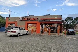 Little Caesars Pizza image