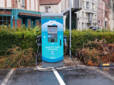 Station de recharge pour véhicules électriques à Épernay