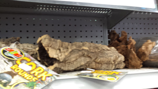 Pet Supply Store «Petland Discounts - City Line», reviews and photos, 1127 Liberty Ave, Brooklyn, NY 11208, USA