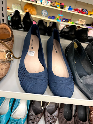 Thrift Store «Goodwill Store Manchester», reviews and photos, 2161 Hillsboro Blvd #5, Manchester, TN 37355, USA