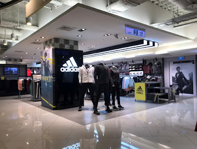 adidas 台中广三