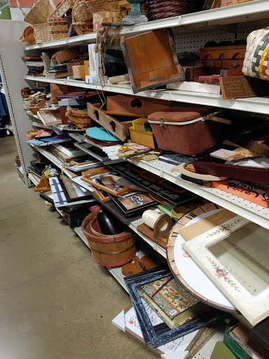 Non-Profit Organization «Goodwill Store», reviews and photos, 193 Avon Village Dr, Avon, IN 46123, USA