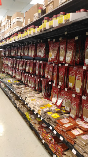 Grocery Store «Halal Import Food Market», reviews and photos, 701 E Pioneer Pkwy, Arlington, TX 76010, USA