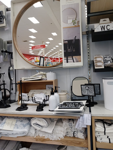 Department Store «Target», reviews and photos, 530 Randall Rd, South Elgin, IL 60177, USA