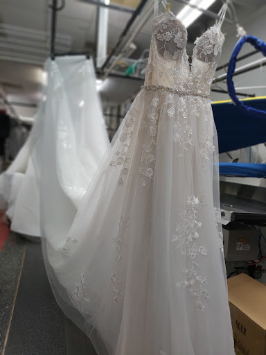 Dry Cleaner «Crosstown Cleaners», reviews and photos, 915 S College Mall Rd, Bloomington, IN 47401, USA