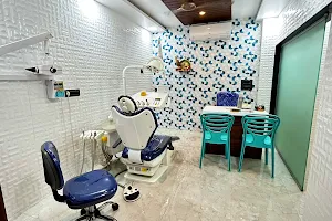 Krown Dental & Cosmetic Clinic image