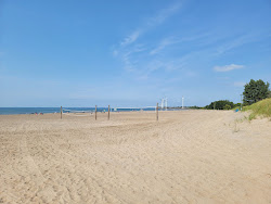 Sole at Woodlawn Beach'in fotoğrafı - rahatlamayı sevenler arasında popüler bir yer
