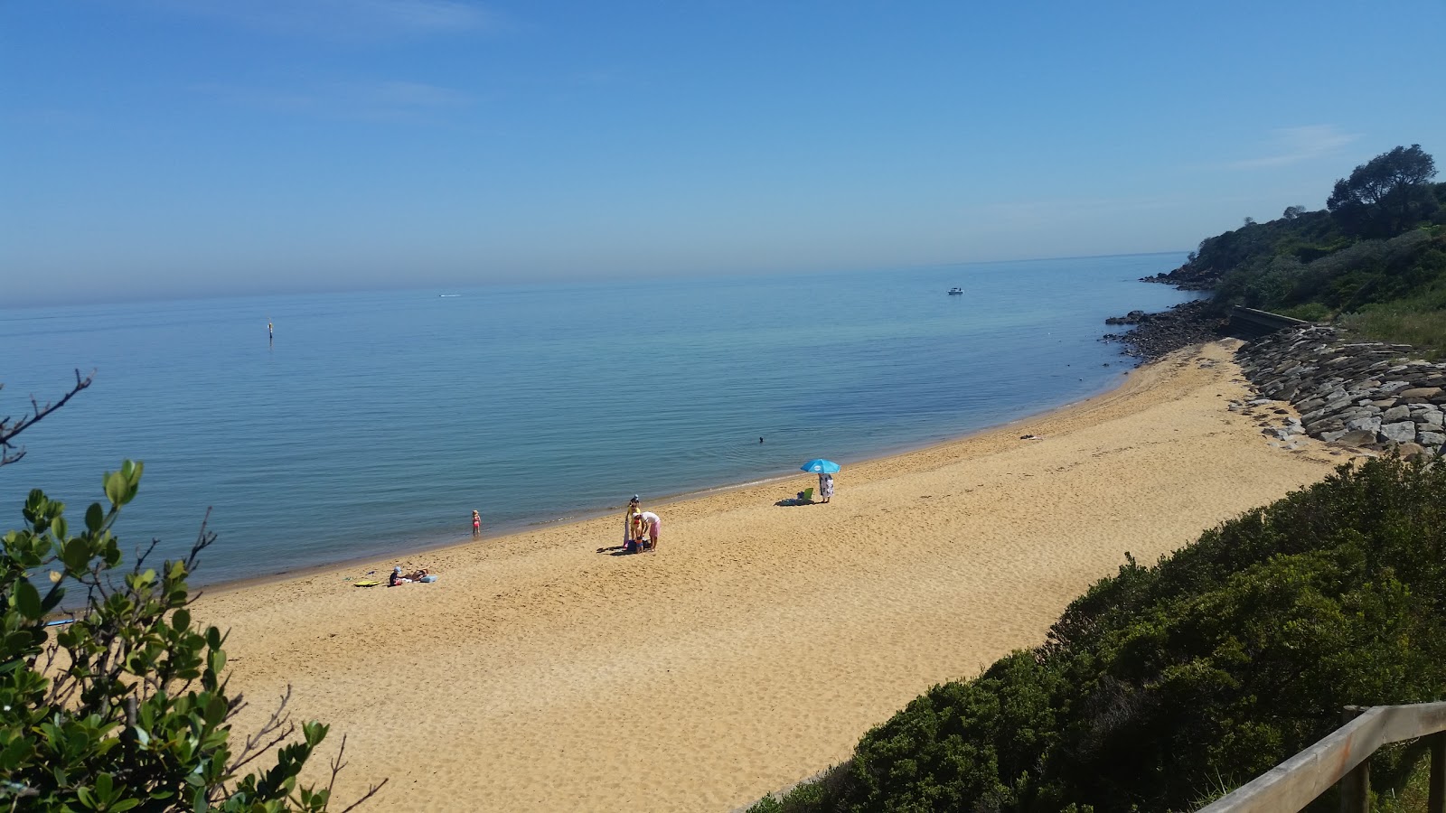 Photo of Mornington Peninsula Beach with very clean level of cleanliness