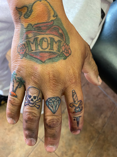 Tattoo Shop «New Tribe Tattoo», reviews and photos, 6804 W 111th St, Worth, IL 60482, USA