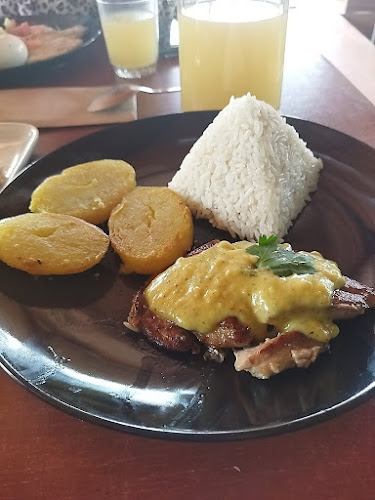 Pikao Brasas & Mariscos - Marisquería