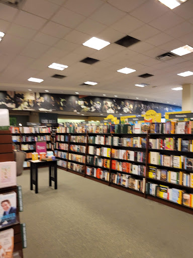 Book Store «Barnes & Noble Booksellers - Bandera», reviews and photos, 11711 Bandera Rd, San Antonio, TX 78250, USA