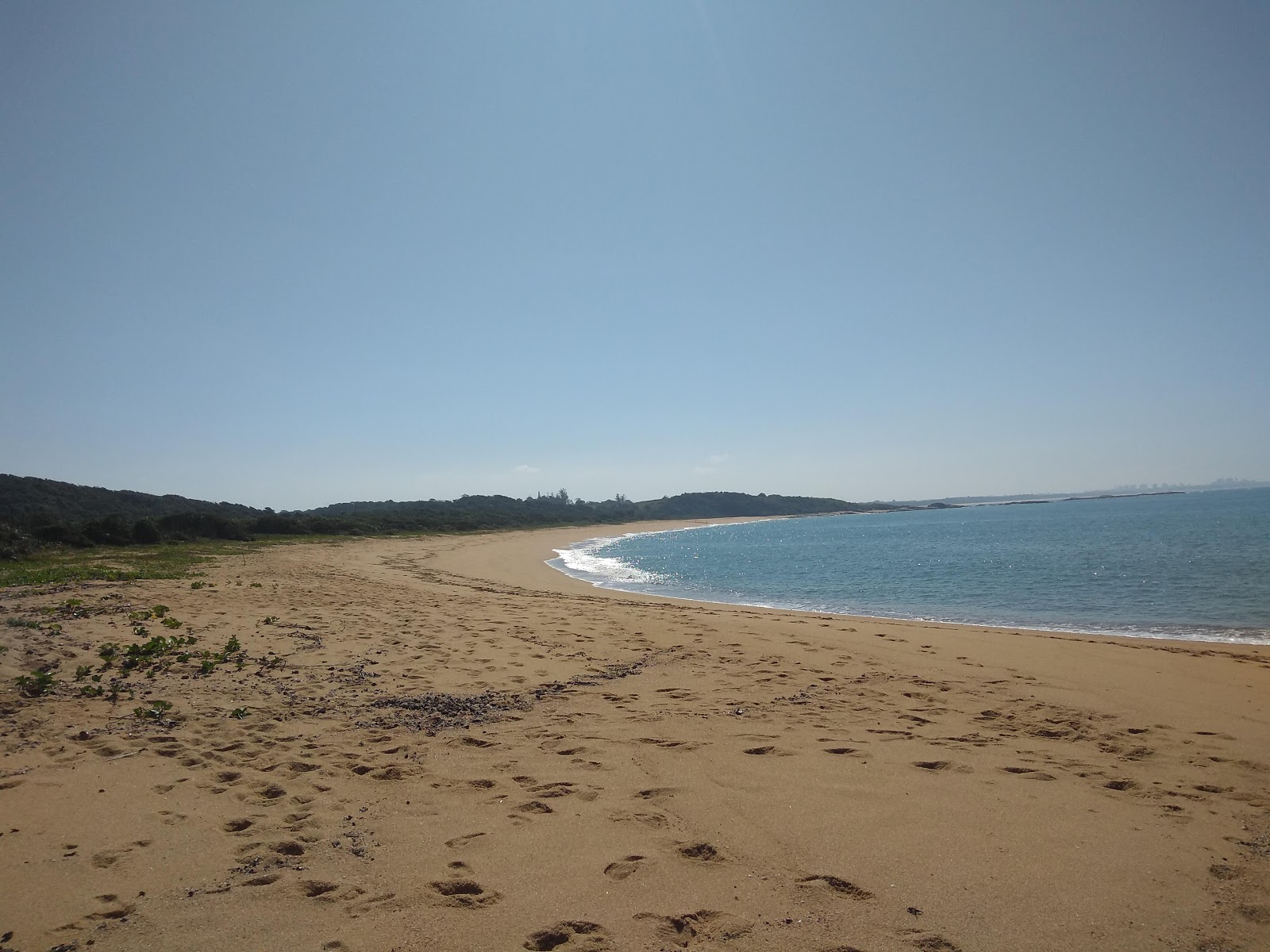 Photo de Plage Aveloz zone sauvage