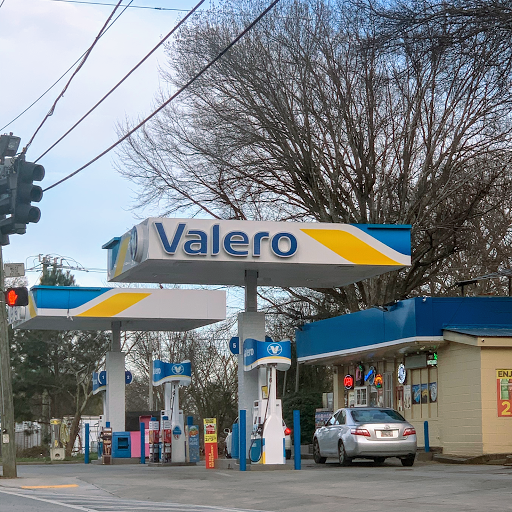 Gas Station «Valero», reviews and photos, 600 W Howard Ave, Decatur, GA 30030, USA