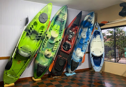 Tienda de canoas y kayaks