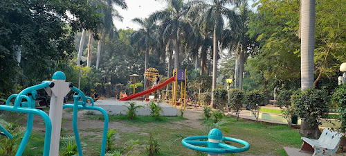 attractions Snehmilan Garden Surat, Surate