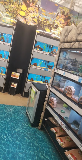 Pet Supply Store «Petco Animal Supplies», reviews and photos, 788 Crossings Rd, Sandusky, OH 44870, USA