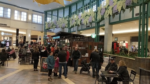 Shopping Mall «Summit Mall», reviews and photos, 3265 W Market St, Fairlawn, OH 44333, USA